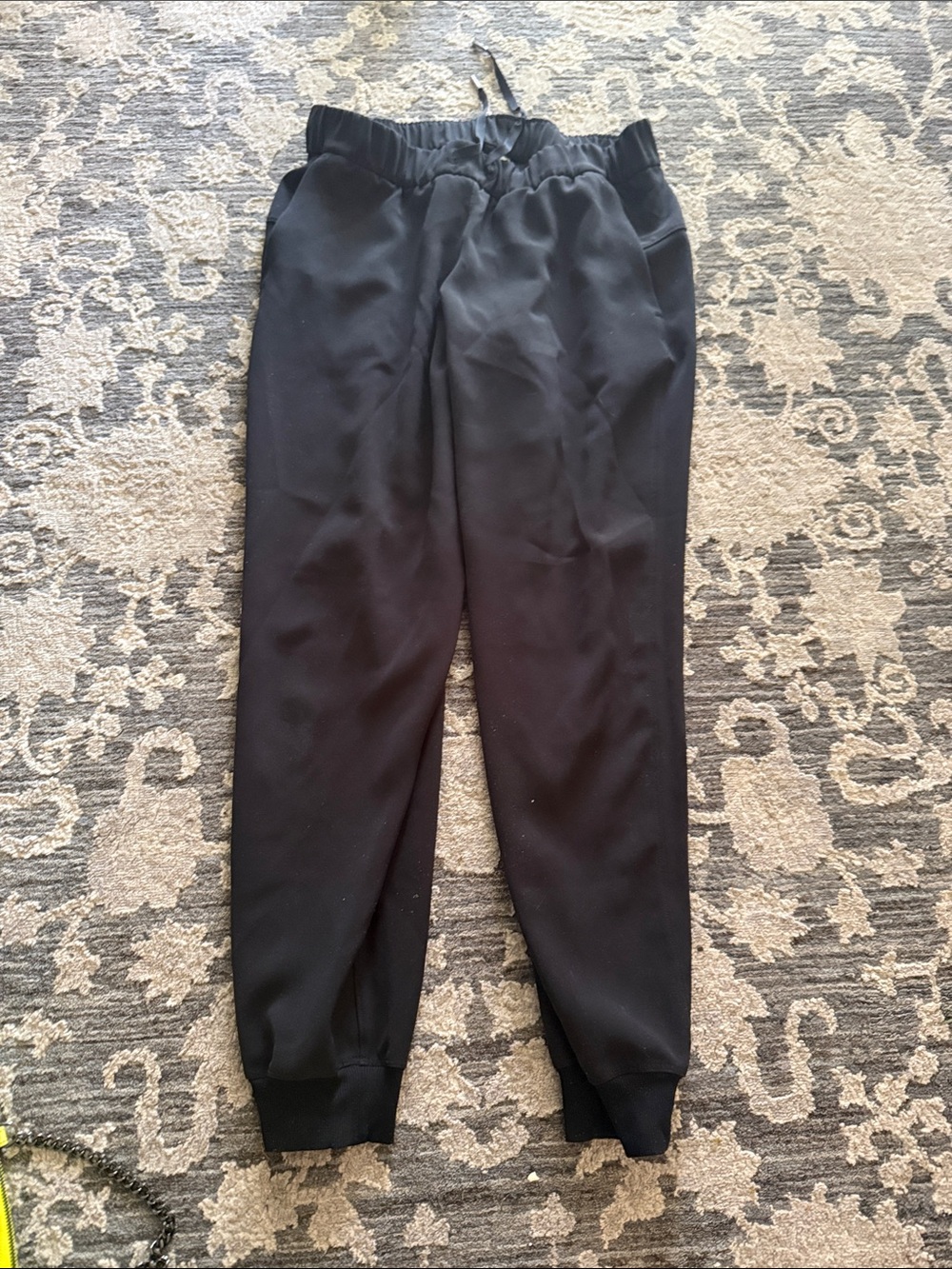 Lululemon joggers size 8